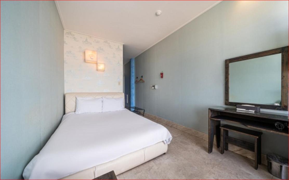 Hotel White House Jeju Exterior photo